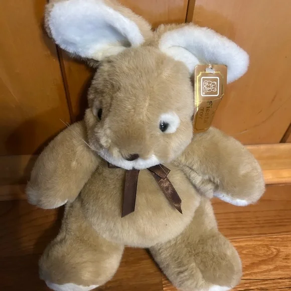 Bundle of 6 Easter decorations. NWT plush bunny rabbit. Avon egg tin. 5 ceramics - Picture 8 of 11